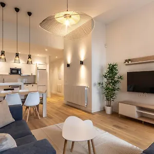  Apartment Casco Viejo: El Corazon De Las Siete Calles Spain